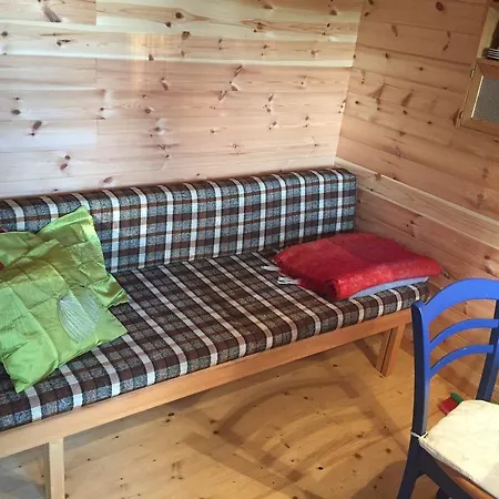 Prázdninový dům Haikaranpesa Rolli Puhkemaja Orissaare